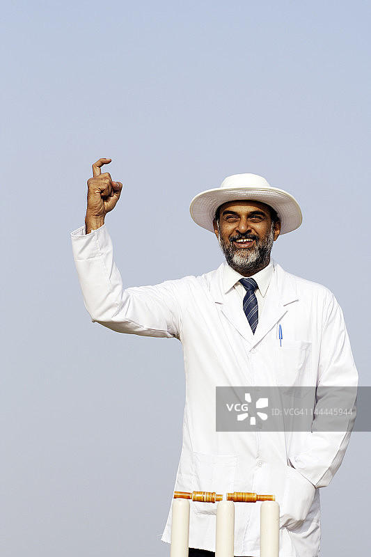 裁判示意出局图片素材