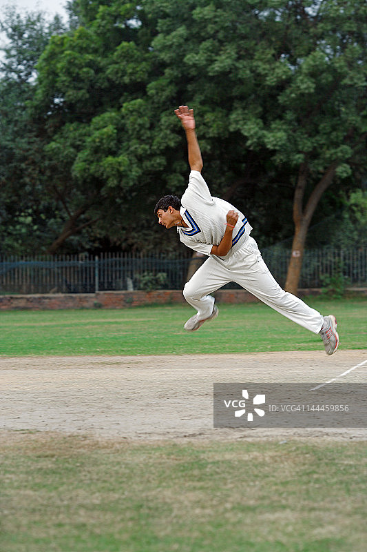 球场上的保龄球手图片素材