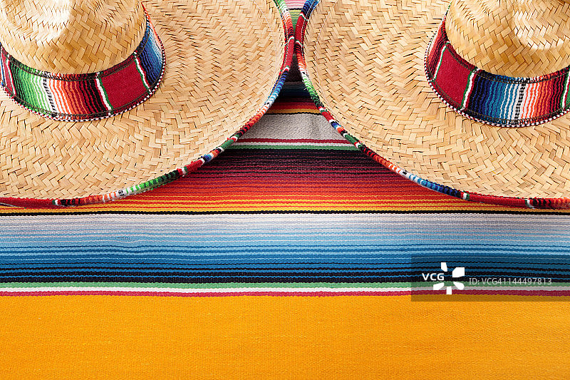 墨西哥披毯和阔边帽图片素材