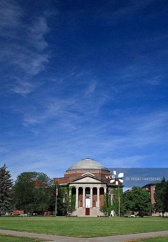 雪城大学四合院的亨德里克斯教堂图片素材