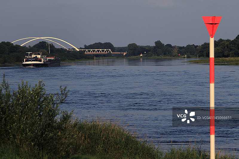 德国易北河水位测量杆图片素材