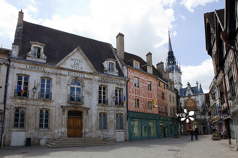 奥塞尔市政厅，市议会图片素材