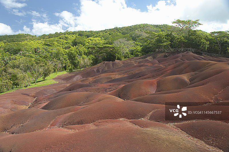 毛里求斯南部夏马尔七色土图片素材