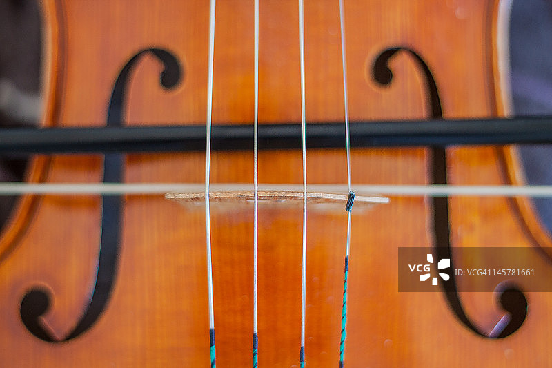 交叉中提琴图片素材
