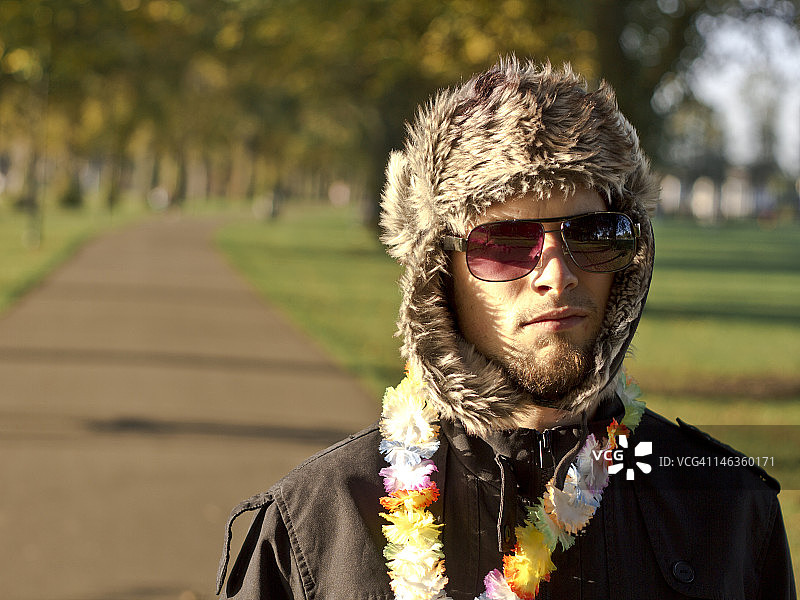 公园里的男人图片素材