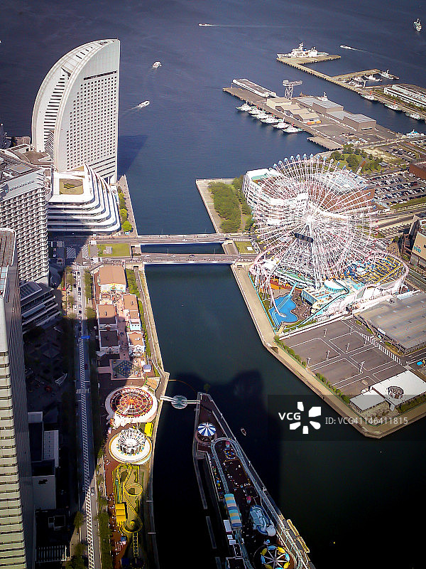 日本横滨港未来区的鸟瞰风光图片素材