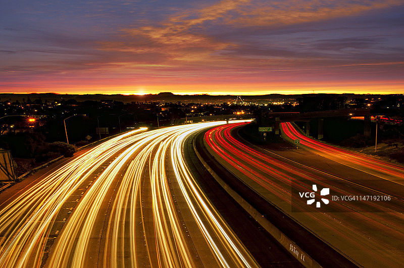 交通信号灯轨迹图片素材