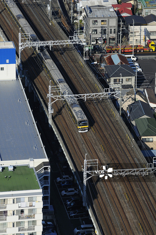 日本本州千叶县市川市总武线列车图片素材