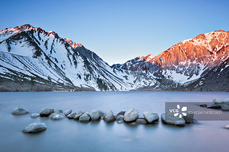 康维克特湖日出图片素材