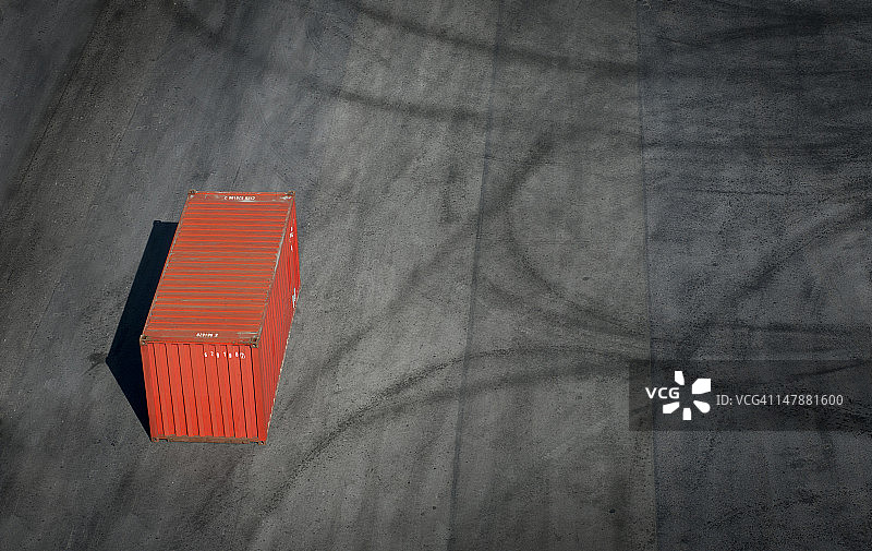 码头上的集装箱图片素材