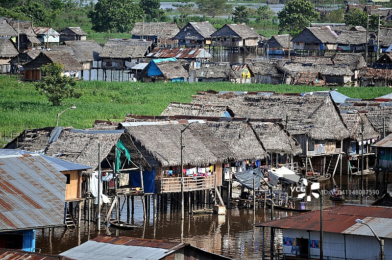 伊基托斯贝伦的漂浮棚屋图片素材