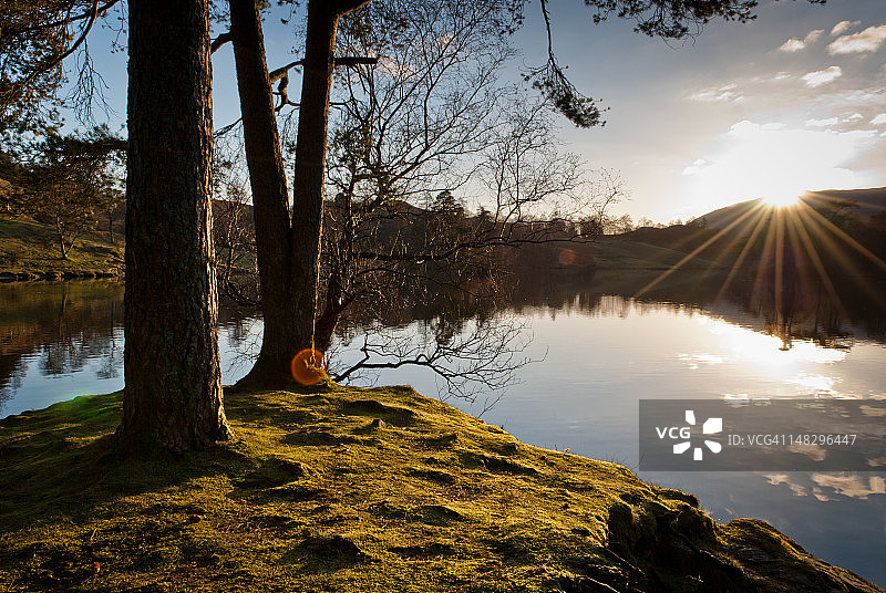 塔恩豪斯上空的阳光图片素材