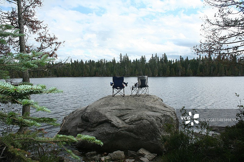 双人露营地图片素材