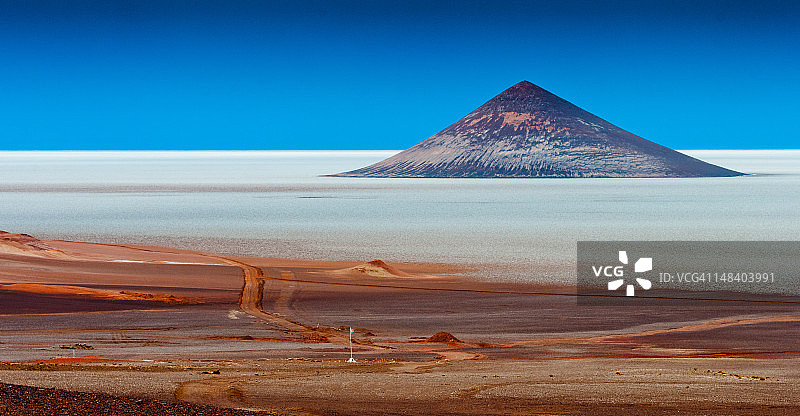 阿里扎罗盐沼图片素材