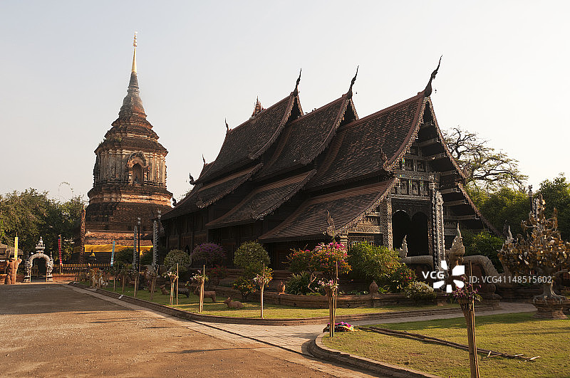 洛莫里寺：佛殿与佛塔图片素材