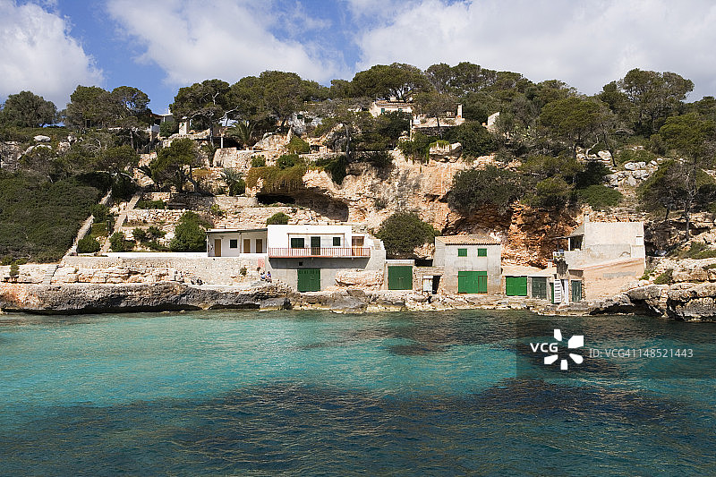 卡拉·柳姆巴茨海湾的渔船库图片素材