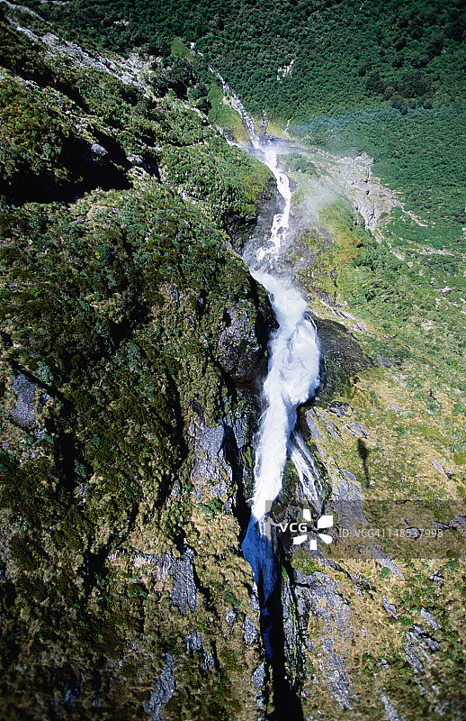 米尔福德步道萨瑟兰瀑布航拍图片素材