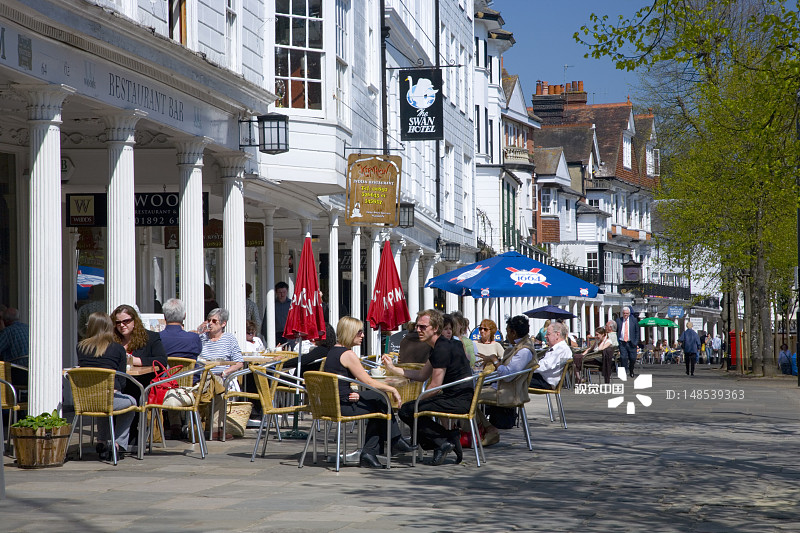 潘泰尔斯的人行道咖啡馆的用餐者图片素材