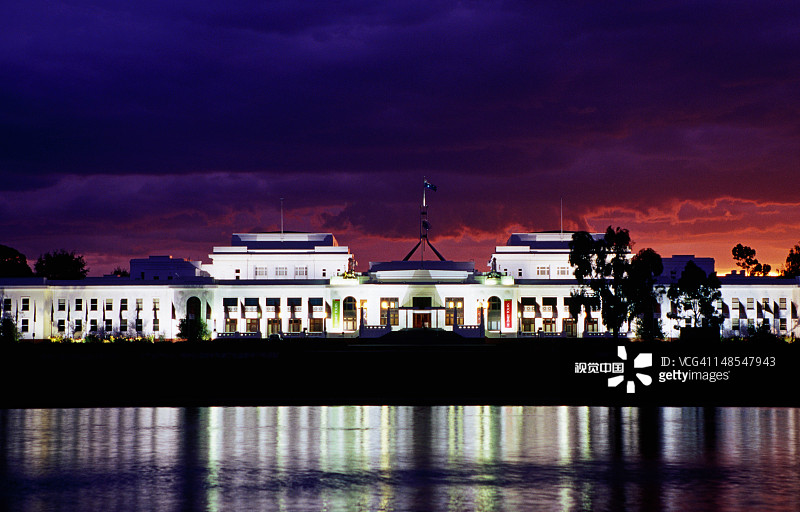 黄昏时的旧国会大厦图片素材