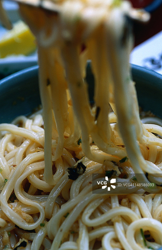 四国梦梦谷乌冬面店的冷乌冬面图片素材