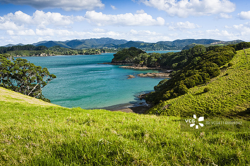 乌鲁普卡普卡岛：岛屿湾最大的岛屿，拥有美丽的海滩和历史悠久的步道图片素材