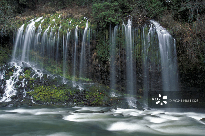 莫斯布雷瀑布图片素材