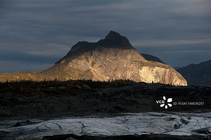 马塔努斯卡冰川图片素材
