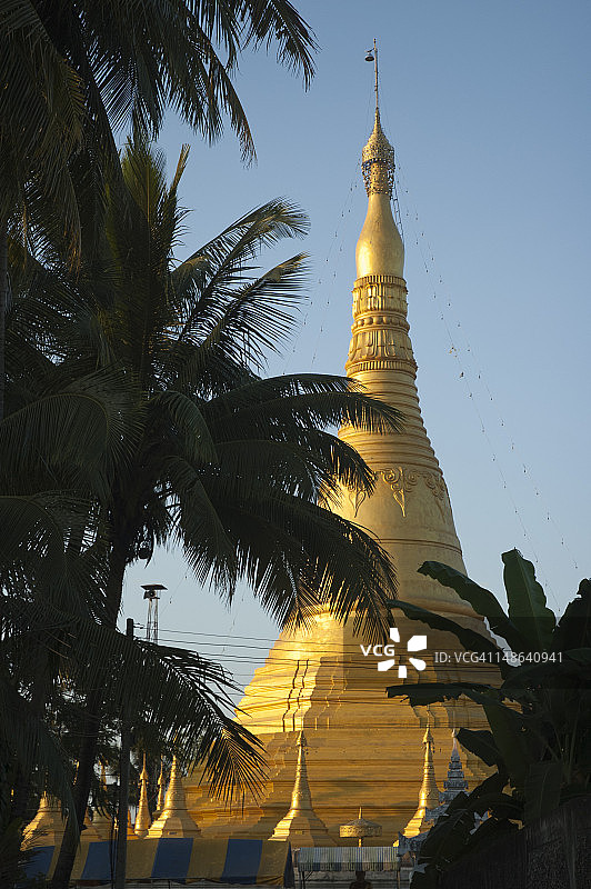 阿兰亚凯特寺的佛塔图片素材