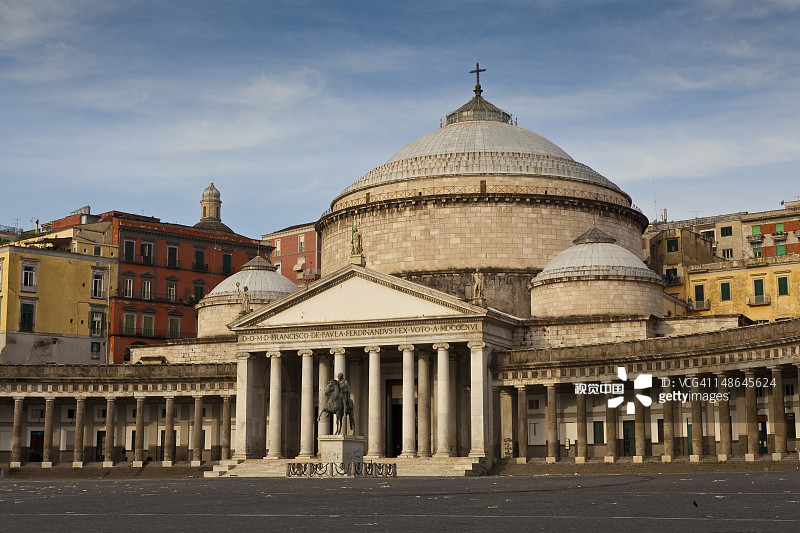 普雷比席特广场的圣方济各·迪·保拉教堂图片素材