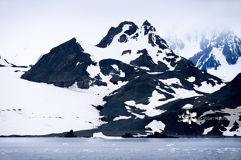 南湾的山脉和冰川图片素材