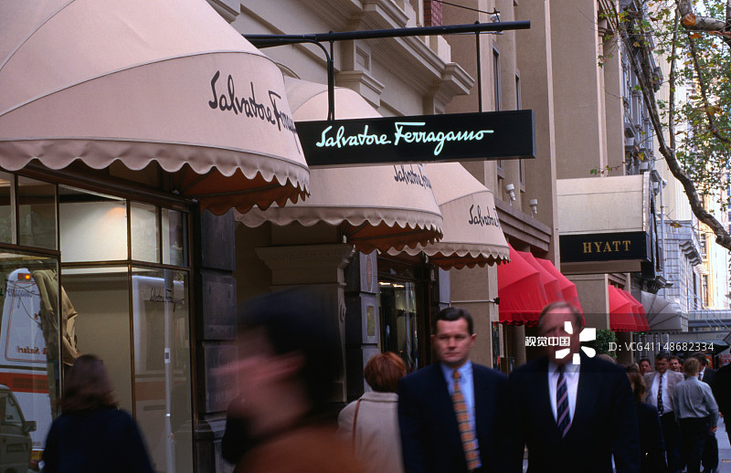 墨尔本中央商务区的柯林斯街商店图片素材