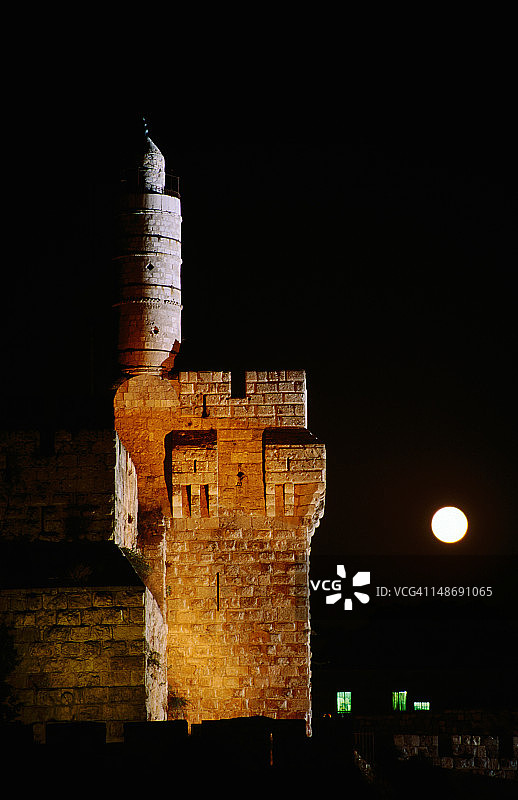 大卫塔与月亮图片素材
