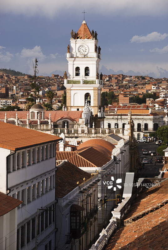 主教座堂的钟楼图片素材