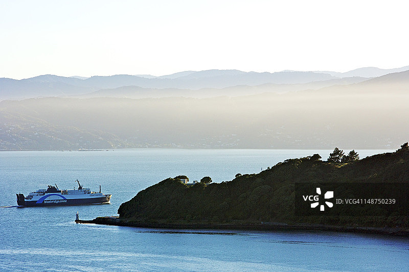 惠灵顿港的岛屿间渡轮图片素材