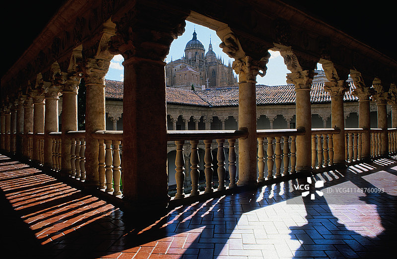 萨拉曼卡大教堂和杜埃尼亚斯修道院图片素材