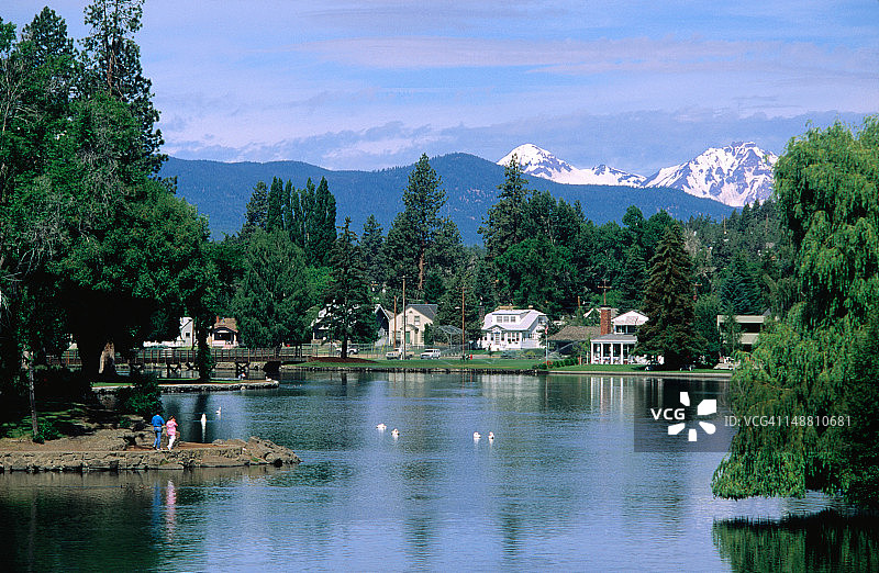 德舒特河沿岸建筑图片素材