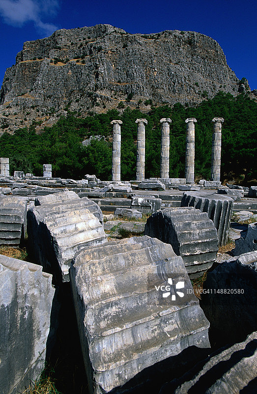 公元前300年希腊时期的雅典娜神庙图片素材