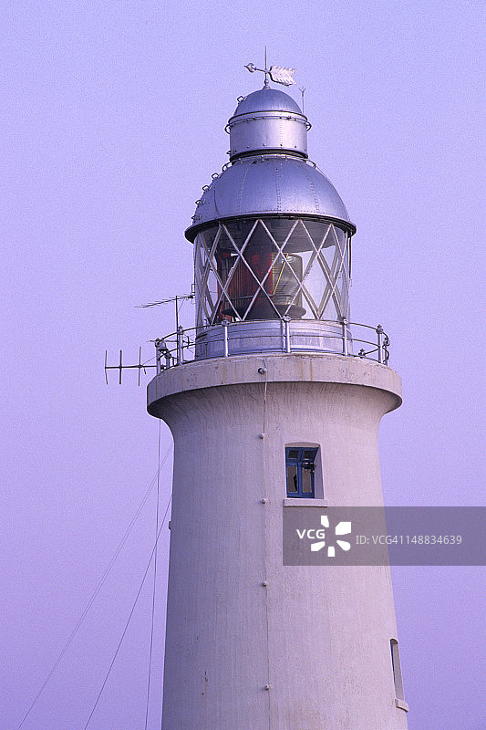 黄昏时分的灯塔图片素材