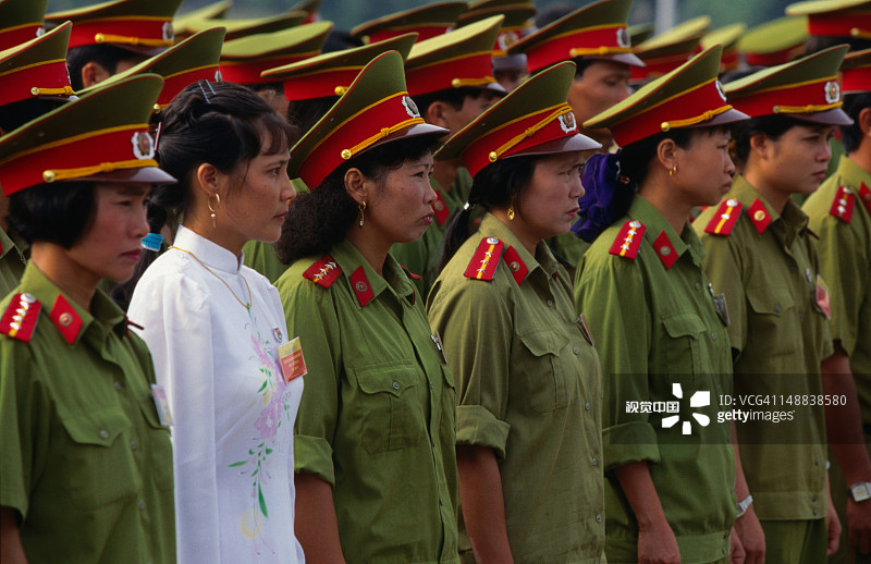 胡志明陵墓的女仪仗队图片素材