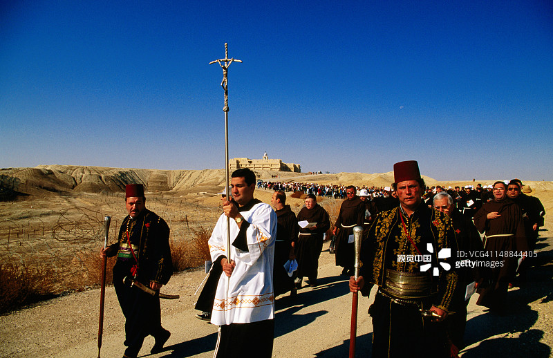 方济各会游行：耶利哥附近卡斯尔-亚胡德的耶稣受洗仪式图片素材