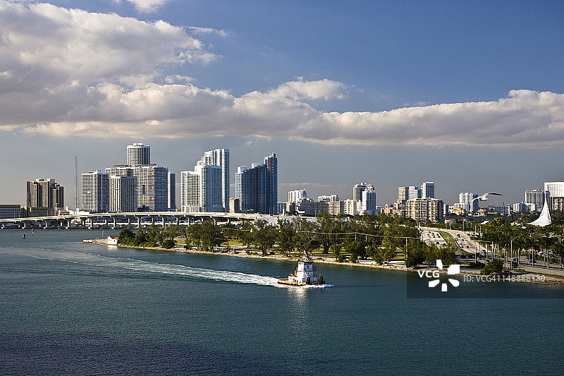 迈阿密港口和高层建筑图片素材