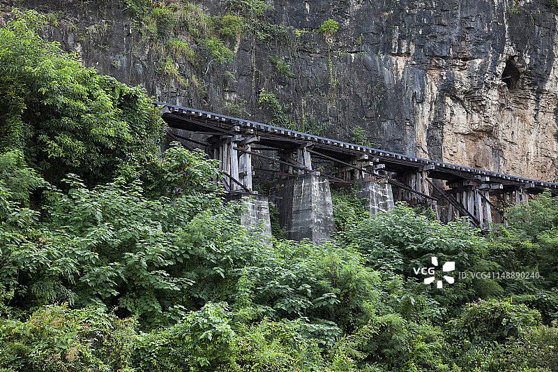 桂河死亡铁路木制栈桥图片素材