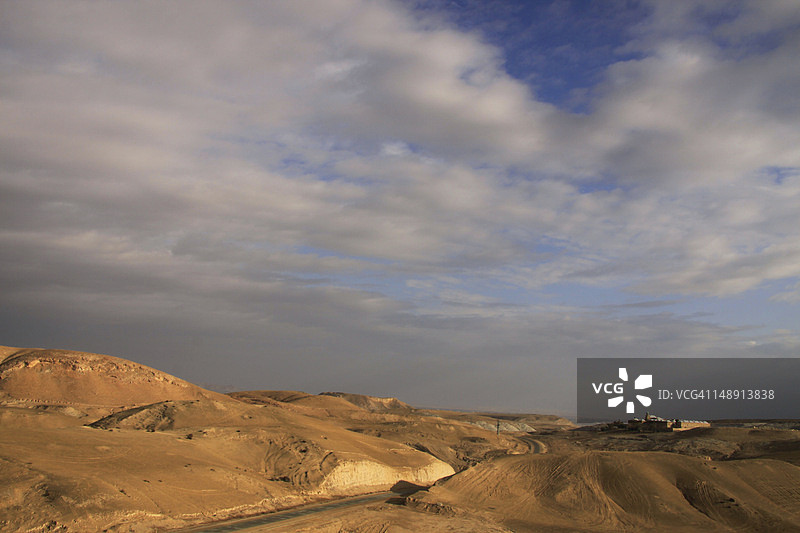 朱迪亚沙漠中的穆萨先知穆斯林朝圣地图片素材