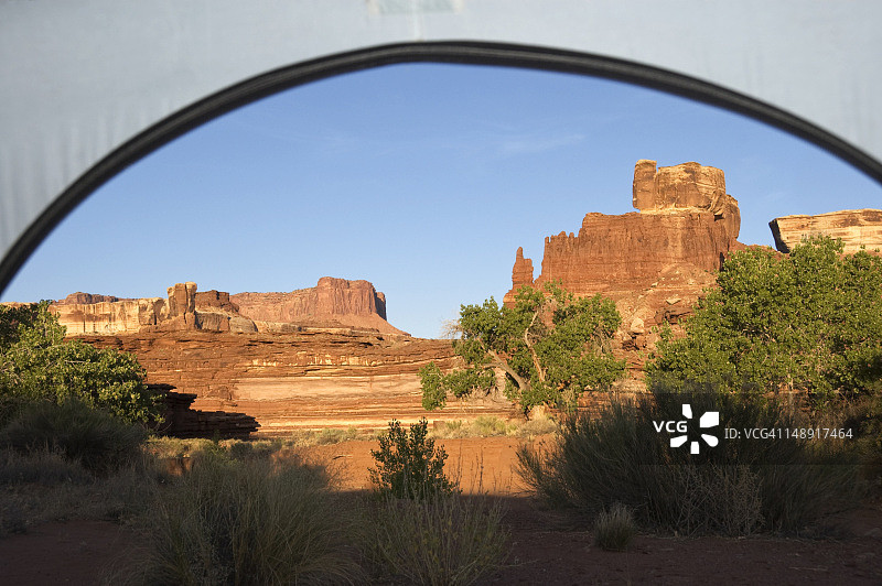 帐篷内的苏打泉峡谷景观图片素材