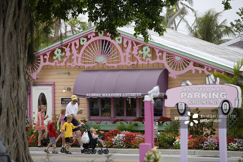 Albert Meadows 古董店图片素材