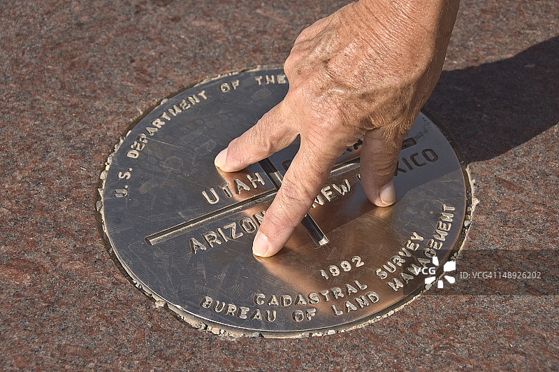 四角纪念碑图片素材