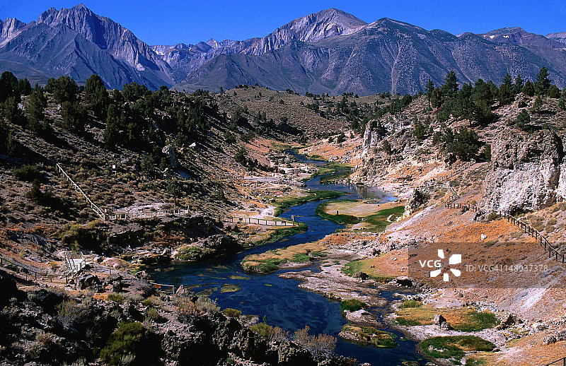 热溪地质遗址的温泉池图片素材