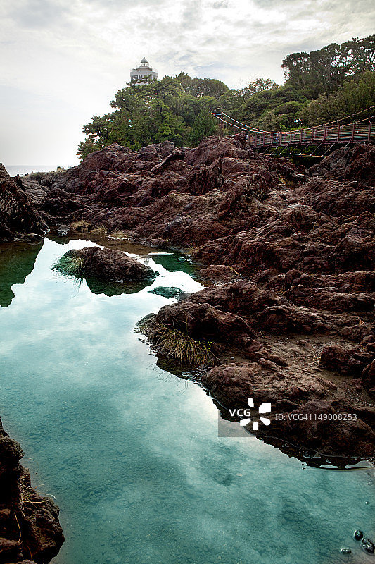 伊豆半岛的悬索桥和灯塔图片素材