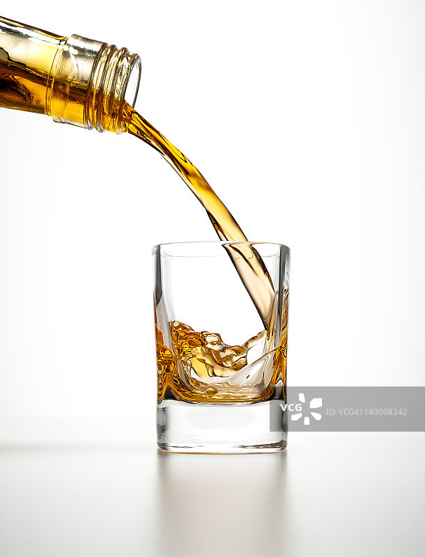 小酒杯饮品图片素材