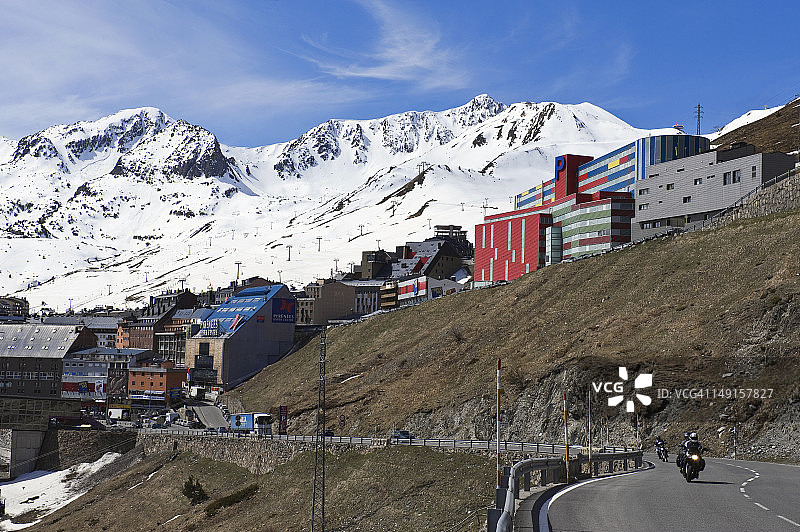 安道尔比利牛斯山脉的帕斯德拉卡萨图片素材